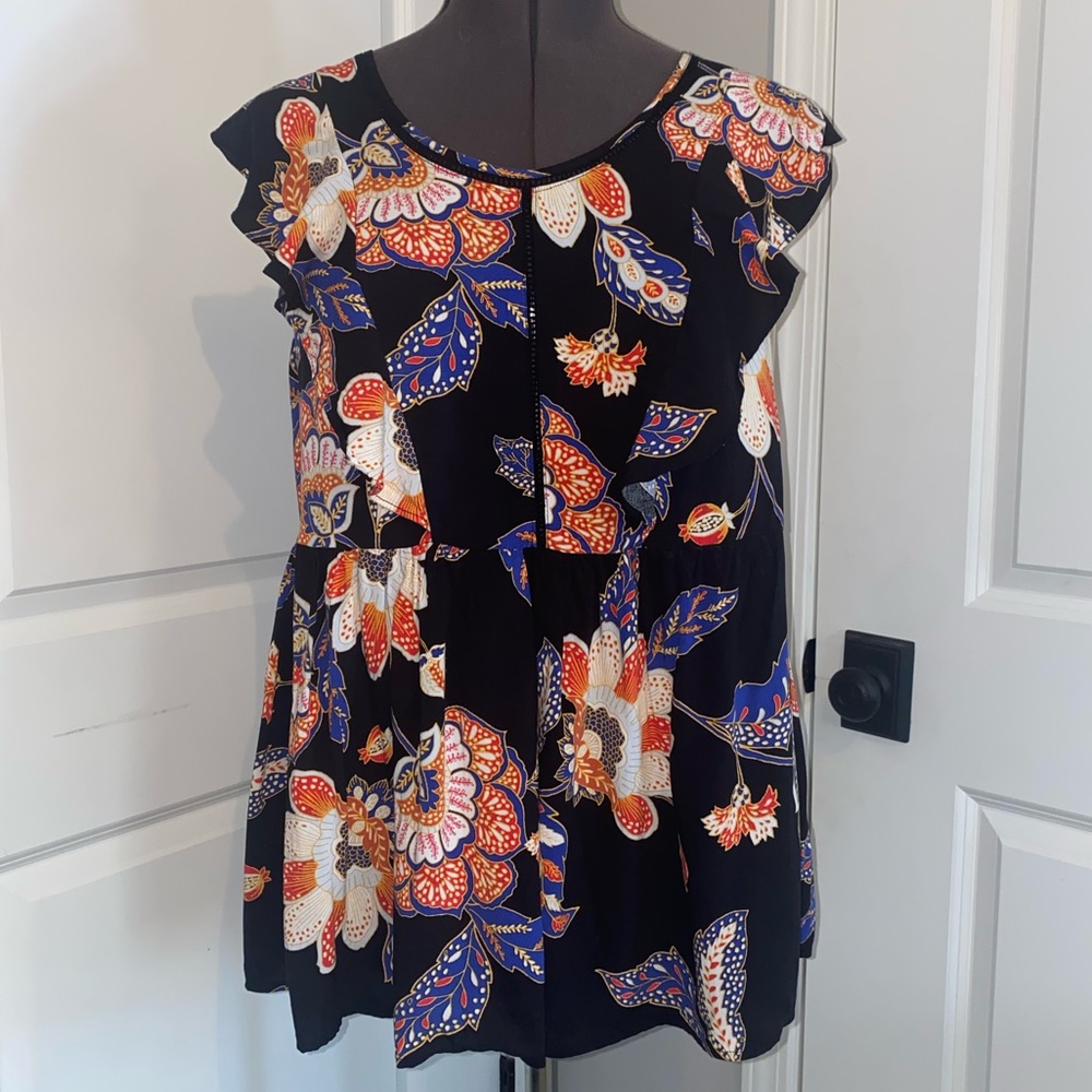 Lauren Conrad Black Floral Ruffle Blouse